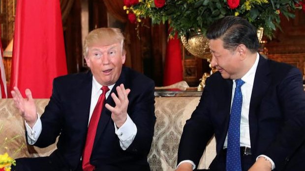 দক্ষিণ কোরিয়ায় ট্রাম্প-শি’র বৈঠক শুরু